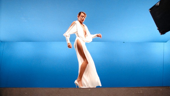 Kylie Minogue s'est réinventée à maintes reprises au fil des années – jusqu'à se trouver elle-même.