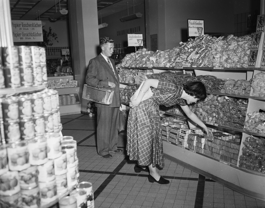 Zurich, 1952.