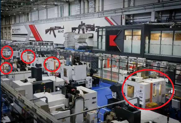 Des machines suisses dans une usine de kalachnikovs.
