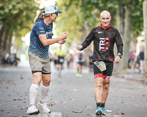 Alain Rohrbach «en mode détresse» lors de la partie marathon de l'Ironman d'Emilie-Romagne.