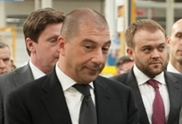 le disret Sarkisyan, lors d'une visite officielle à Saint-Pétersbourg Beglov et du ministre russe Manturov.