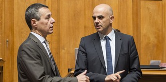 Berset serait-il meilleur aux Affaires étrangères que Cassis? «Pas du tout!»