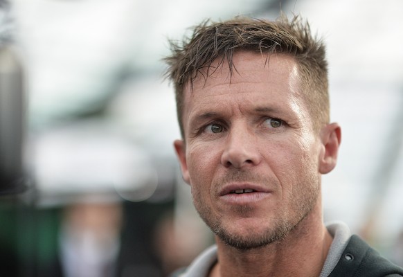 epa12245091 epa12245075 FILE Austrian skydiver and basejumper Felix Baumgartner during an interview in Salzburg, Austria, 14 October 2013 (reissued 18 July 2025). Baumgartner, who performed a record-b ...