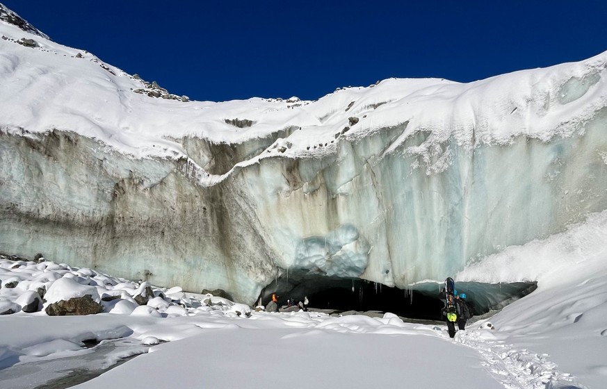 Morteratsch Gletscher Gletschergrotte Dezember 2024 Rauszeit