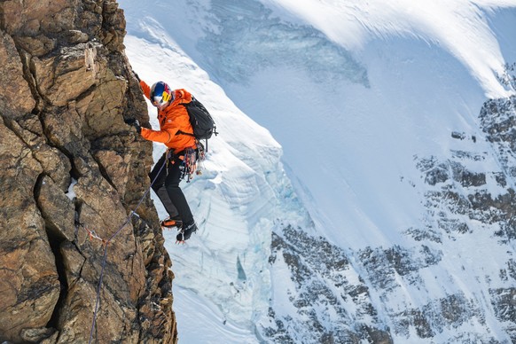 Nicolas Hojac while climbing in the Jungfrau Region, Switzerland on March 30, 2021. // Thomas Senf / Red Bull Content Pool // SI202112220103 // Usage for editorial use only //