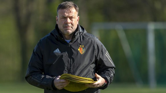 Basels neuer Cheftrainer Patrick Rahmen beim Training mit der ersten Mannschaft des FC Basel 1893 in Basel, am Donnerstag, 8. April 2021. (KEYSTONE/Georgios Kefalas)