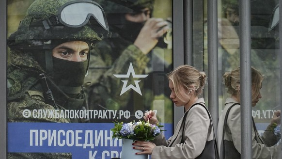 Affiche conscription à Moscou.