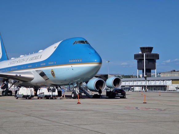 Air Force One à l'aéroport de Genève le 15 juin 2026