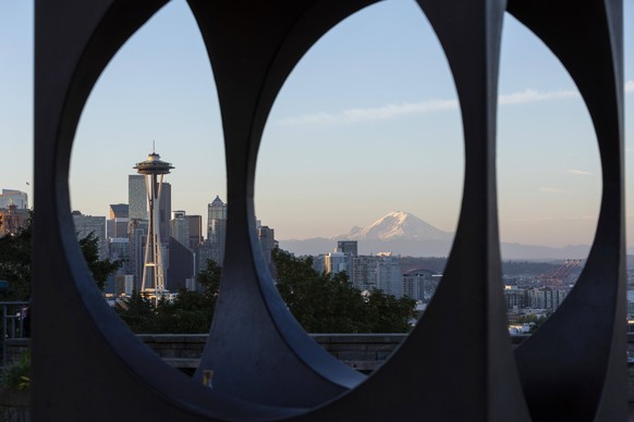 June 18, 2026, Seattle, Washington, USA: The Space Needle is framed by artist Doris ChaseÃââ s ÃâoeChanging FormÃâÂ on Thursday, June 18, 2026 as Seattle prepares for the upcoming FIFA World Cup match ...