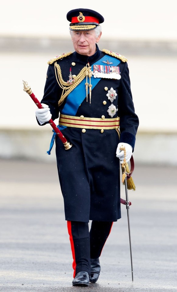 CAMBERLEY, UNITED KINGDOM - APRIL 14: (EMBARGOED FOR PUBLICATION IN UK NEWSPAPERS UNTIL 24 HOURS AFTER CREATE DATE AND TIME) King Charles III inspects the 200th Sovereign&#039;s parade at the Royal Mi ...