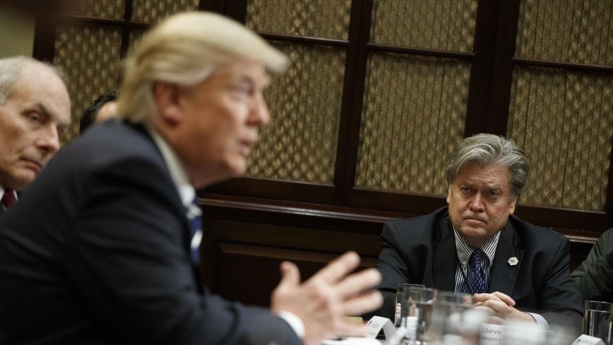 steve bannon ex-conseiller donald trump prison risque émeutes capitole assaut washington janvier maison-blanche enquête justice