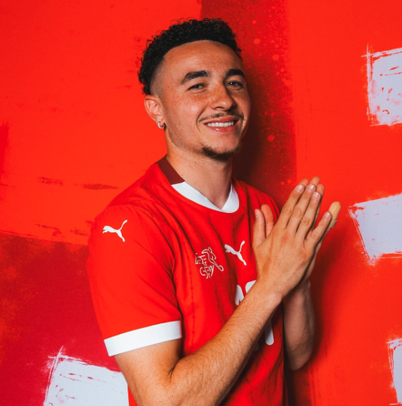 Comme Ruben Vargas, beaucoup de fans de la Nati doivent prier pour que leur équipe cartonne à l'Euro.