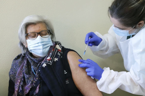 Au Portugal, la vaccination de rappel devrait être élargie à d'autres groupes de population dès que possible.