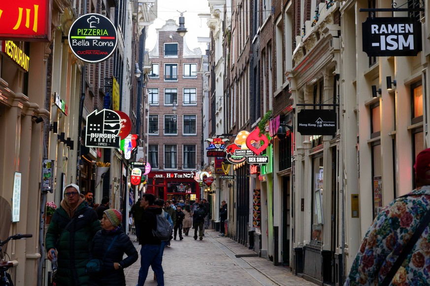 Kunst Malerei Architektur Tourismus Souvenir Gastronomie 22.-26.03.2026 Amsterdam Niederlande Holland Rotlichtviertel in Amsterdam, De Wallen Foto Eberhard Thonfeld Amsterdam NED *** Art Painting Arch ...