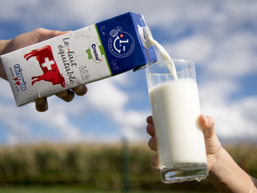 Le lait équitable Faireswiss a été lancé fin 2019, afin de soutenir et maintenir la production laitière en Suisse, malmenée depuis de nombreuses années. Il s&#039;agit d&#039;un projet de solidarité q ...
