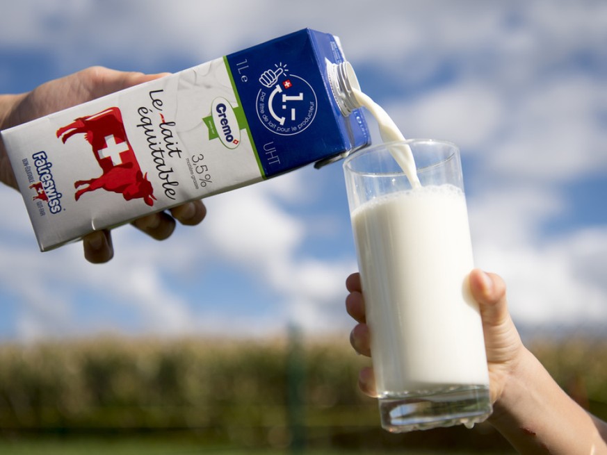 Le lait équitable Faireswiss a été lancé fin 2019, afin de soutenir et maintenir la production laitière en Suisse, malmenée depuis de nombreuses années. Il s'agit d'un projet de solidarité q ...
