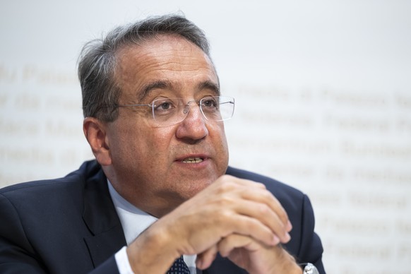 Pascal Broulis, Staenderat FDP-VD, spricht waehrend einer Medienkonferenz von die Allianz &quot;NEIN zum Sanierungsstopp&quot;, am Dienstag, 19. August 2025 in Bern. (KEYSTONE/Anthony Anex)