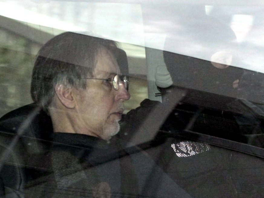 Agé de 78 ans, Michel Fourniret a été condamné à la perpétuité incompressible pour les meurtres de sept fillettes, adolescentes et jeunes femmes entre 1987 et 2001. Il est mis en examen dans trois aut ...