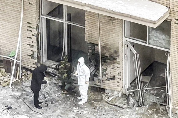 Russia: Explosion rips through apartment block in Moscow RUSSIA, MOSCOW - DECEMBER 17, 2024: This video screen grab shows the scene of an explosion at an apartment block in Ryazansky Prospekt Street.  ...