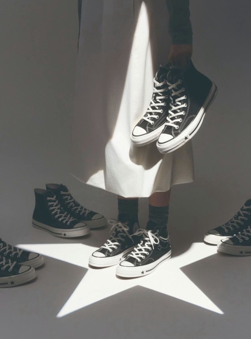 La marque Converse a diffusé une pub qui a entraîné une vive polémique.