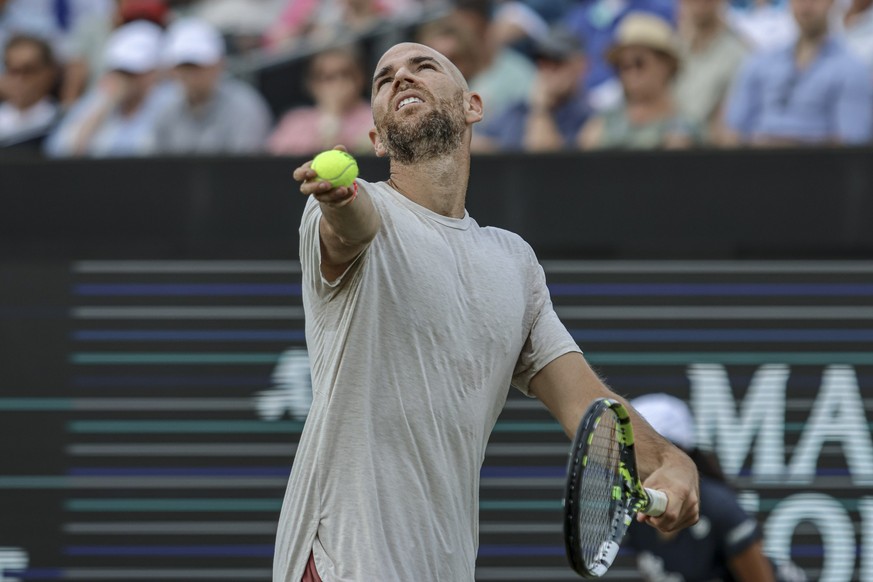 2nd Round match of ATP Men&#039;s Singles. Game between Daniil Medvedev against Adrian Mannarino of France on Day 4 of the Libéma Open - Rosmalen Grass Court Championships, ATP250 professional tennis  ...