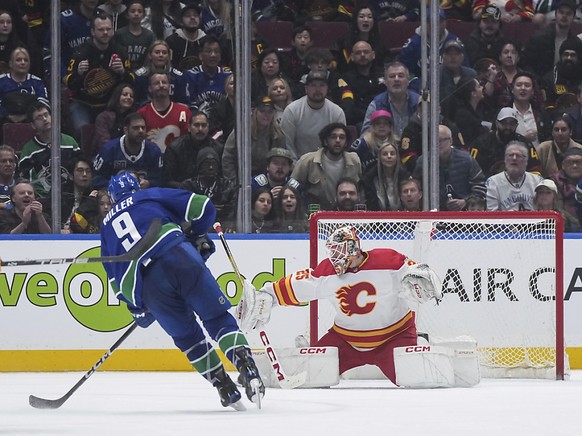 JT Miller a marqué le 4-1 pour Vancouver grâce à un assist de Pius Suter.