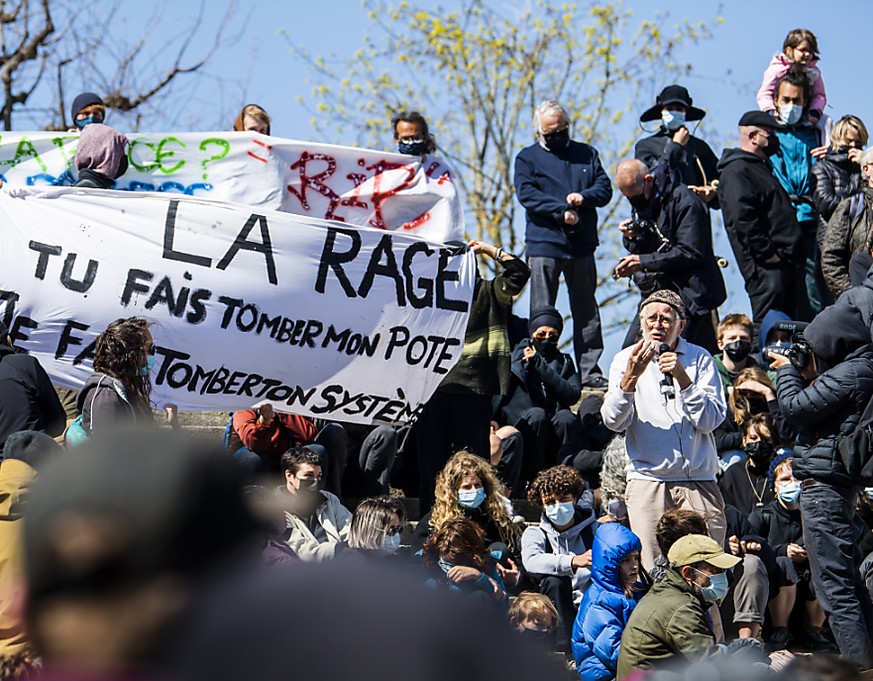 Chute du zadiste de son arbre et manif' à Lausanne, on fait le point