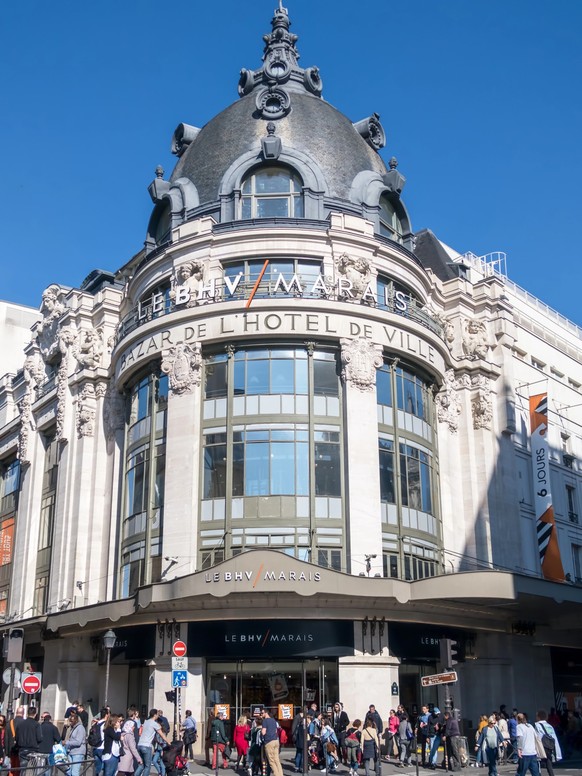 Bazar de l&#039;Hôtel de Ville, magasin historique de Paris.