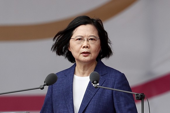 epa09516035 Taiwanese President Tsai Ing-wen speaks during the Taiwan National Day celebrations in Taipei, Taiwan, 10 October 2021. Amidst the growing tension between China and Taiwan, President Tsai  ...