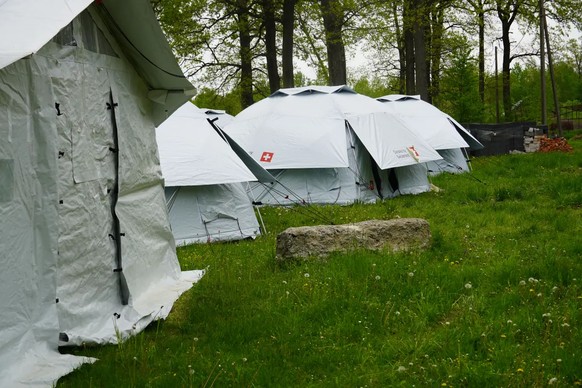 Les tentes suisses servent d&#039;abris aux personnes déplacées à l&#039;intérieur du pays.