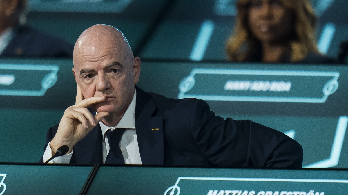 En pleine polémique, la Fédération internationale de football a publié un communiqué à l'issue d'une réunion de crise au