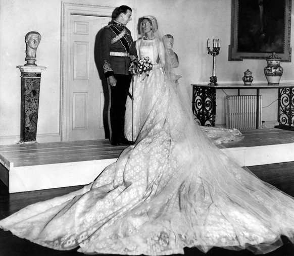 2021595 Marriage of Duke Edward of Kent by Unknown photographer, (20th century); (add.info.: Wedding of duke Edward of Kent and Katharine Worsley on june 8, 1961). Content within this photograph may r ...