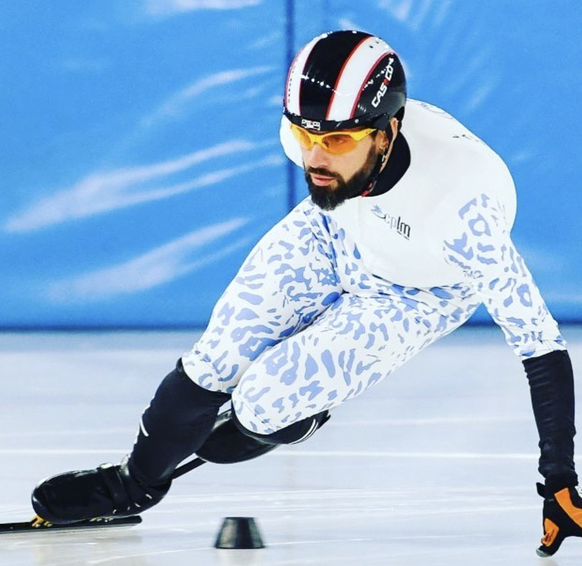 Patrick Schweizer, ancien hockeyeur amateur, s'est initié au short track à 42 ans. Il fait partie du Club des Patineurs de Lausanne-Malley (CPLM)