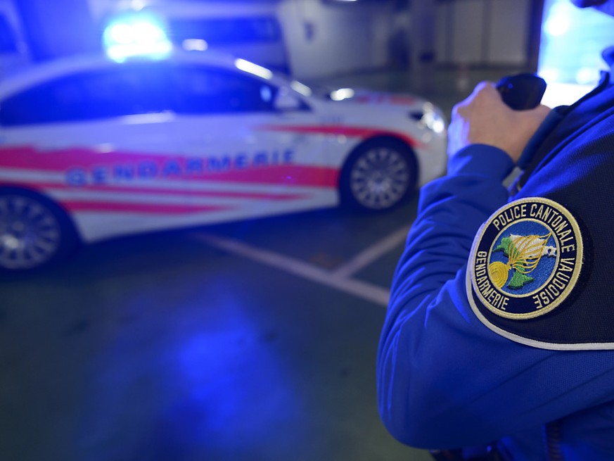 La police vaudoise a arrêté pendant la nuit de dimanche à lundi un conducteur de 27 ans roulant à contresens entre Montreux et Villeneuve (photo prétexte).
