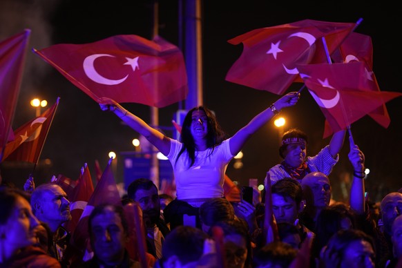 Republican People&#039;s Party, or CHP, supporters gather to celebrate outside City Hall in Istanbul, Turkey, Sunday, March 31, 2024. Turkey&#039;s main opposition party retained its control over key  ...