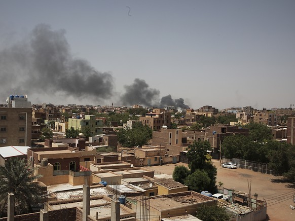 Pas de cessez-le-feu � Khartoum samedi, alors que les premiers pays occidentaux (Etats-Unis, France) ont commenc� � �vacuer leurs ambassades.
