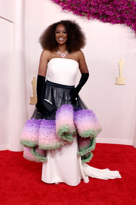 HOLLYWOOD, CALIFORNIA - MARCH 10: Erika Alexander attends the 96th Annual Academy Awards on March 10, 2024 in Hollywood, California. (Photo by John Shearer/WireImage)