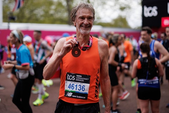 epa11292073 British billionaire Jim Ratcliffe poses after finishing the London Marathon in London, Britain, 21 April 2024. Taking place since 1981, the London Marathon is one of the most popular marat ...