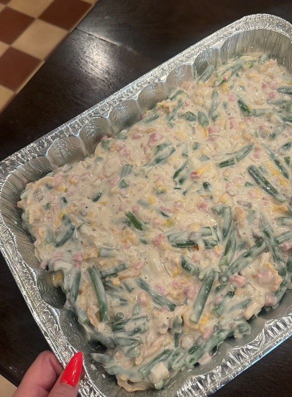 La recette? 4 haricots et 80 gallons de mayonnaise.