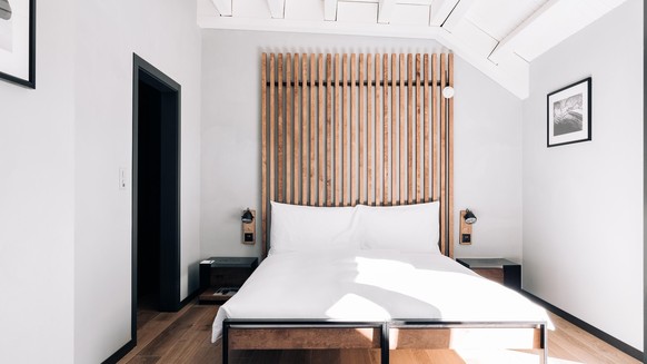 Une chambre «Alpine Luxury» de l&#039;Alaïa Lodge, pour cinq personnes.