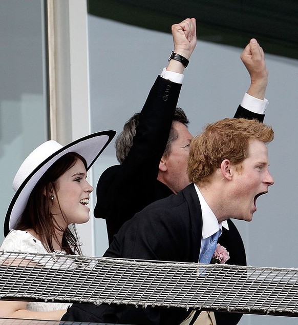 ASCOT, UNITED KINGDOM - JUNE 23: (EMBARGOED FOR PUBLICATION IN UK NEWSPAPERS UNTIL 24 HOURS AFTER CREATE DATE AND TIME) Catherine, Princess of Wales watches &#039;The Sandringham Stakes&#039;, in whic ...