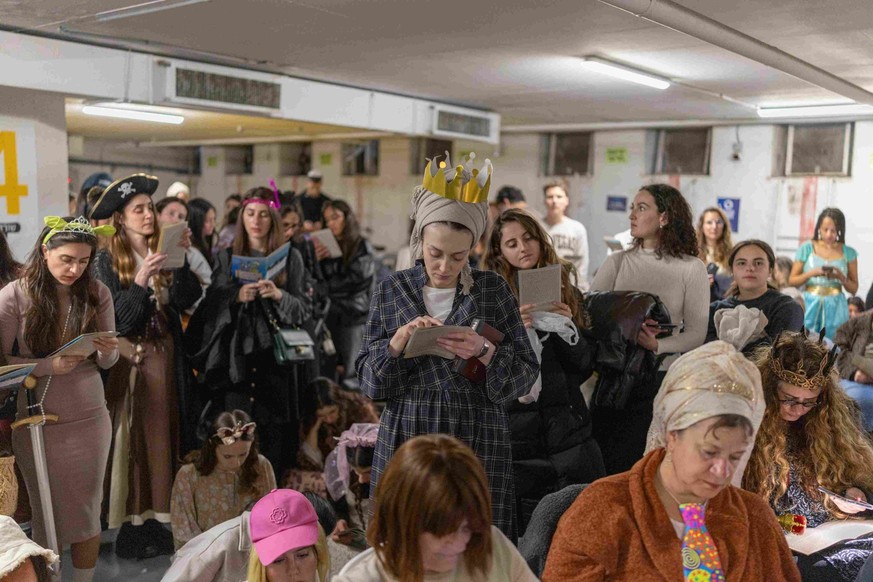 La guerre n'empêche pas la fête de Pourim de se tenir.