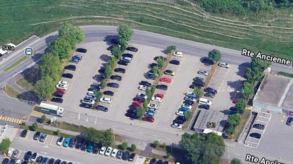 Le parking vu du ciel.