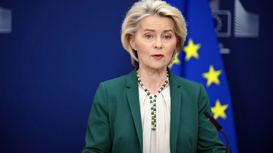 La présidente de la Commission européenne, Ursula von der Leyen, appelle à une modernisation plus rapide de la défense aérienne européenne.