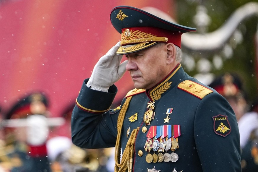 Sergueï Choïgou n&#039;est plus à la tête du ministère de la Défense. (AP Photo/Alexander Zemlianichenko, File)
