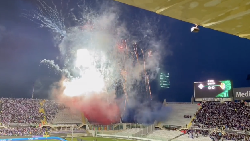 Conference League: les fans du FC Bâle font le show à Florence