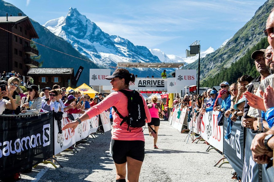 Runners during the 44rd Sierre-Zinal long distance mountain race in Zinal, Switzerland, on Sunday, August 13, 2017. Around 4300 runners start in Sierre for a 31 kilometers long race, rise 2100 metres  ...