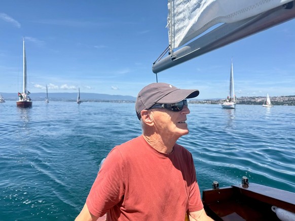 A Genève, une vingtaine de bateaux ont navigué samedi à la mi-journée sur le Léman en soutien à Gaza, en marge du sommet du G7 à Evian. A côté des voiles flottaient plusieurs dizaines de drapeaux pale ...