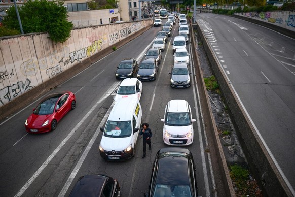 &quot;Bloquons tout&quot;: bouchons à Lyon.