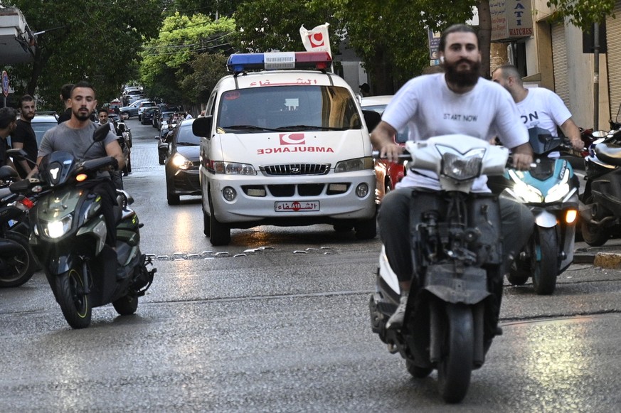 epa11610014 An ambulance arrives at the American University of Beirut Medical Center (AUBMC) after an incident involving Hezbollah members